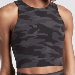 Athleta Conscious Crop D-DD